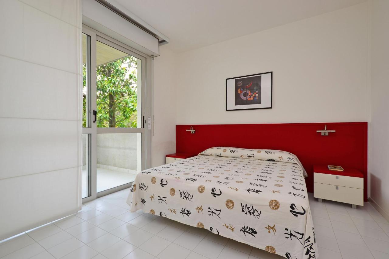 Parco Hemingway Apartment Lignano Sabbiadoro Bagian luar foto