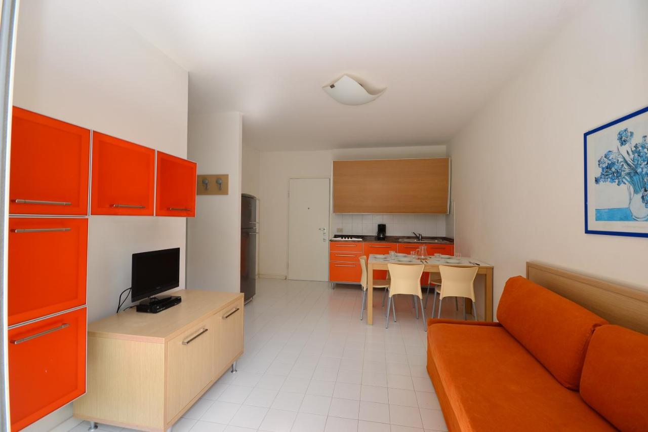 Parco Hemingway Apartment Lignano Sabbiadoro Bagian luar foto
